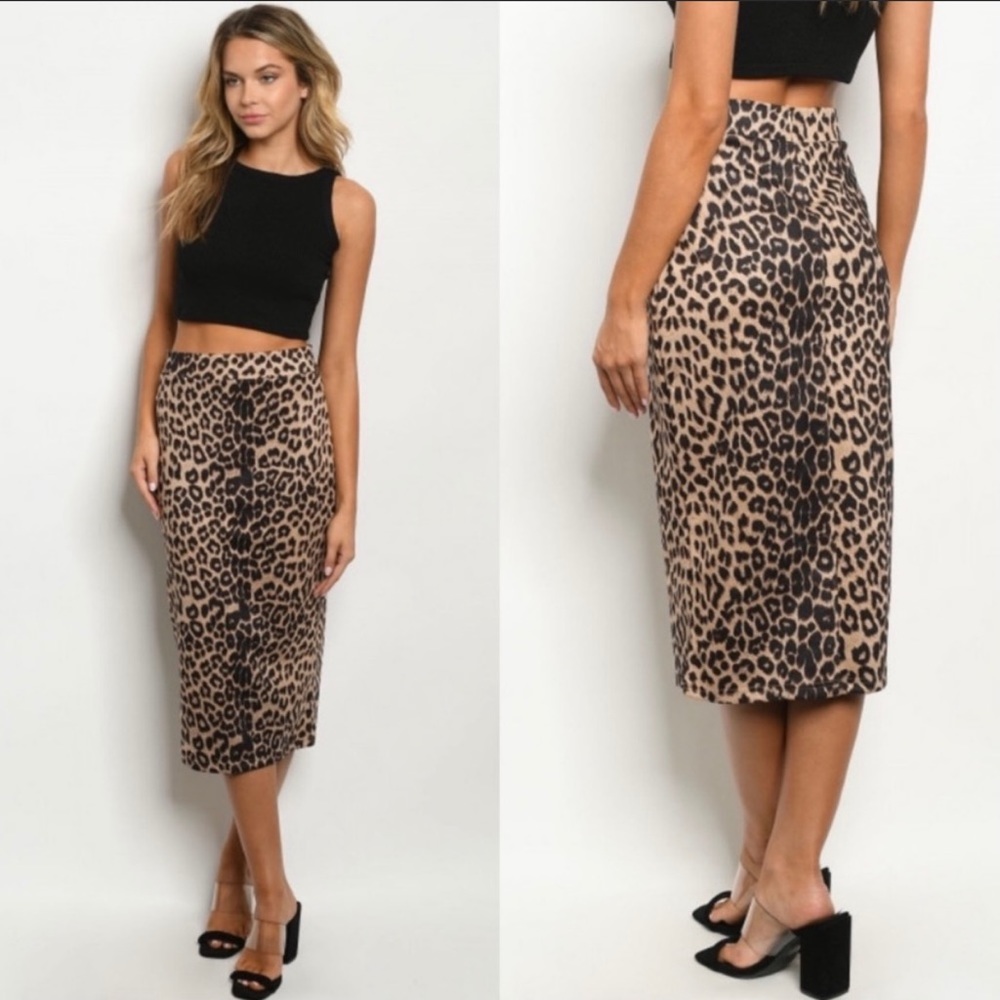 JW SIGNATURE CHEETAH PRINT MAXI SKIRT 🐆 - Picture 2 of 3